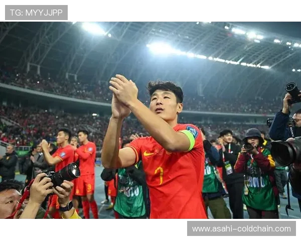 聚焦世界杯激情盛宴全球足球荣耀与梦想在绿茵场全面绽放时刻的瞬间