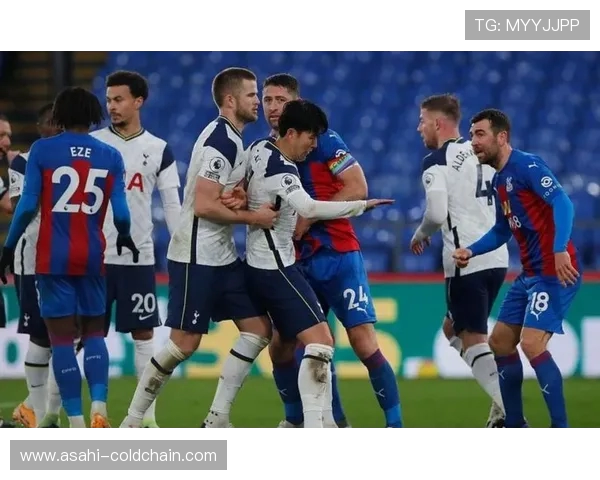 以利雅得新月强强对决为中心探讨球队战术演变与胜负关键因素分析