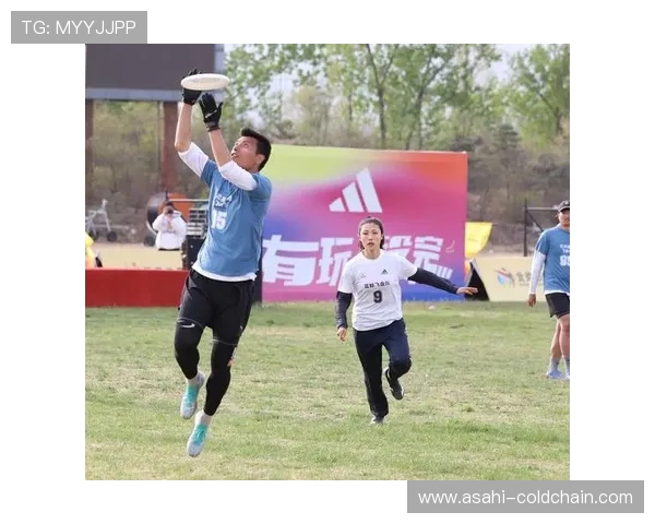 上海飞盘队在攀岩联赛中的强势表现与战术分析