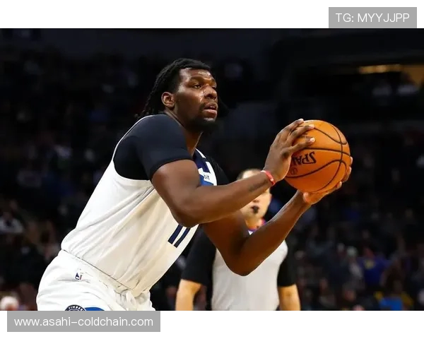 深圳网球队灵活性揭秘:网球巨献背后的训练与策略探索 深圳网球队灵活性揭秘:网球巨献背后的训练与策略探索