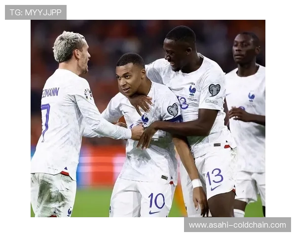 姆巴佩领衔法国队奋战世界杯展现超凡实力与团队精神