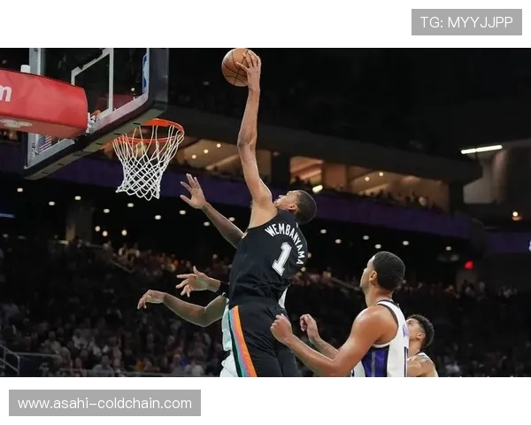 文班亚马法国队首场比赛狂砍27分震撼意大利引发NBA球探热切关注